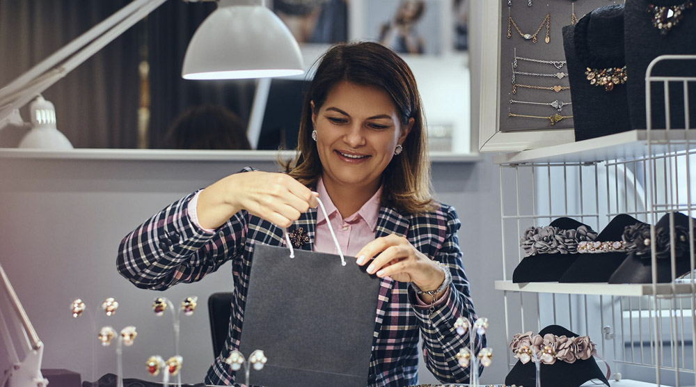 Analisis-de-Comportamiento-en-tiendas-fisicas-en-mayo-2023-Joyerias-atraen-25-mas-clientes